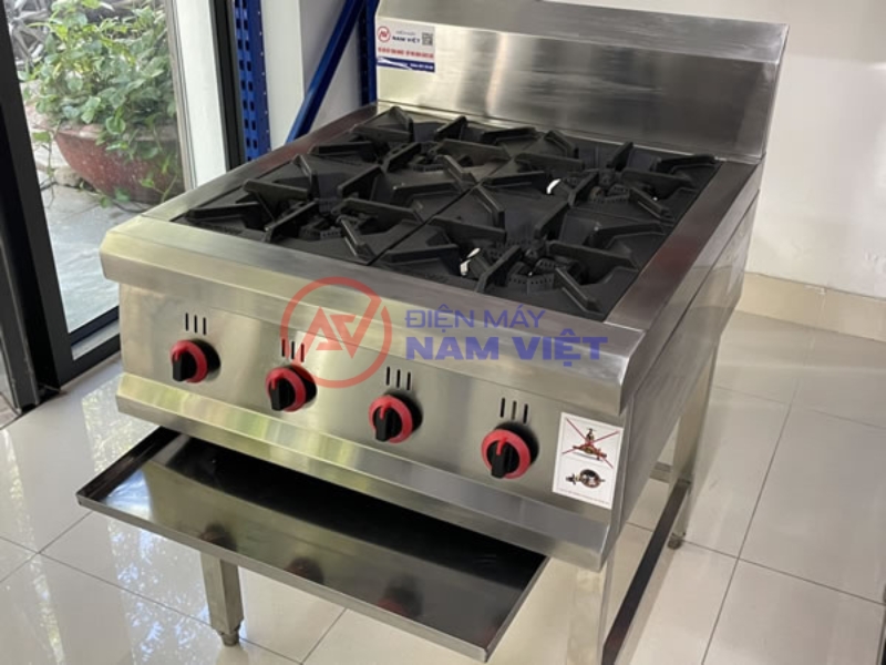 Hình ảnh thực tế bếp âu 4 họng gas