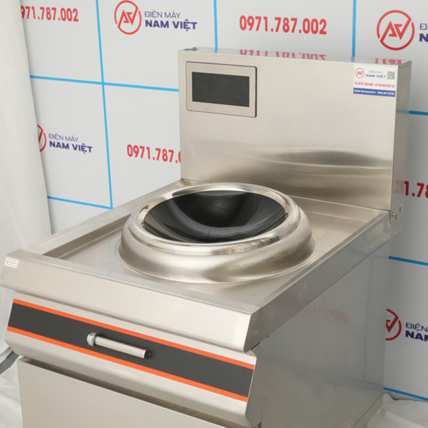 Hình ảnh bếp từ xào đơn mặt lõm