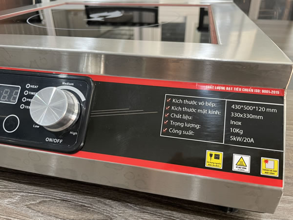 Cận cảnh bếp từ công nghiệp 5000w mặt phẳng