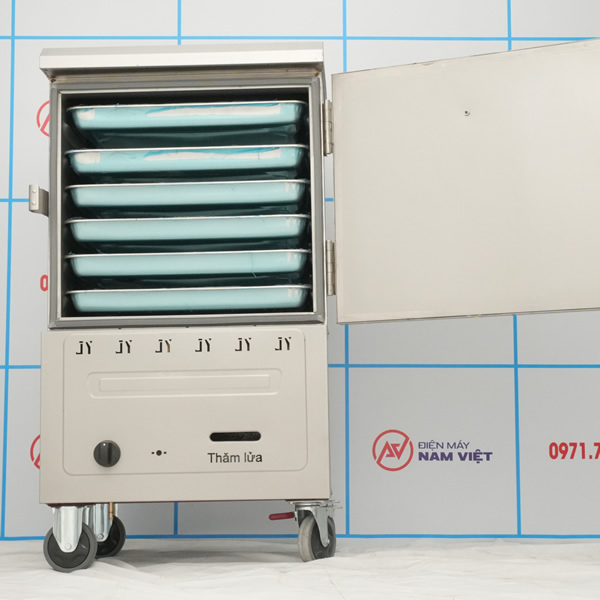 Các khay bên trong tủ nấu cơm gas