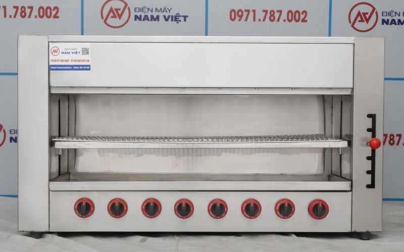 Tại sao nên đầu tư lò nướng Salamander cho nhà hàng thay vì lò thường