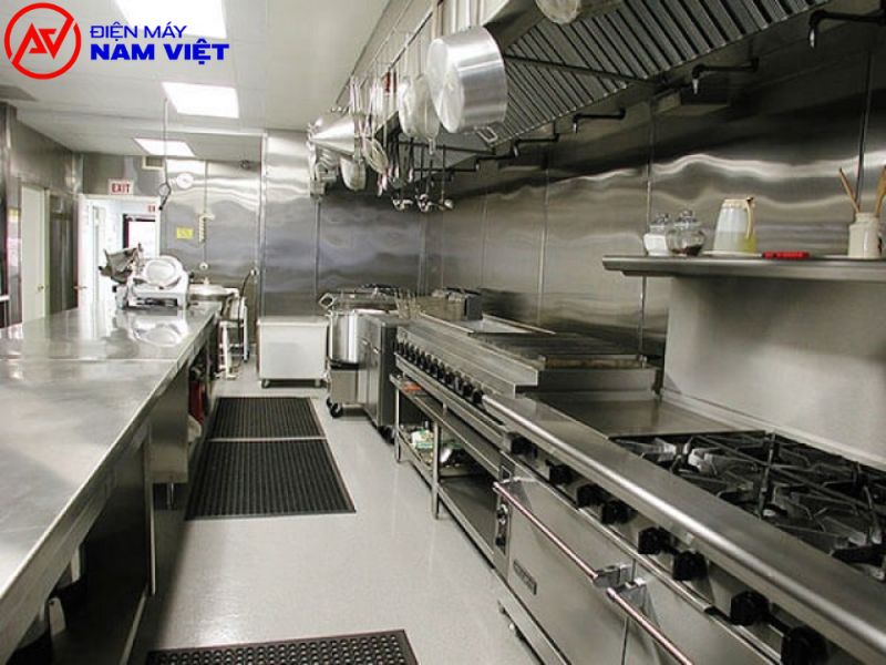 Nguyên tắc bố trí mặt bằng bếp ăn công nghiệp chuẩn thiết kế